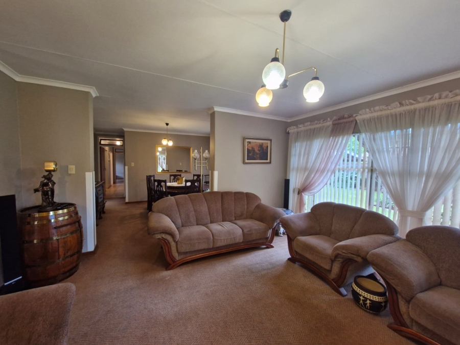 4 Bedroom Property for Sale in Kathu Northern Cape